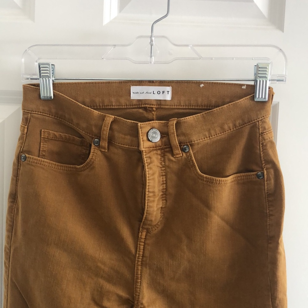 ❌ SOLD // LOFT High Waist Skinny Crop Jeans in Ochre